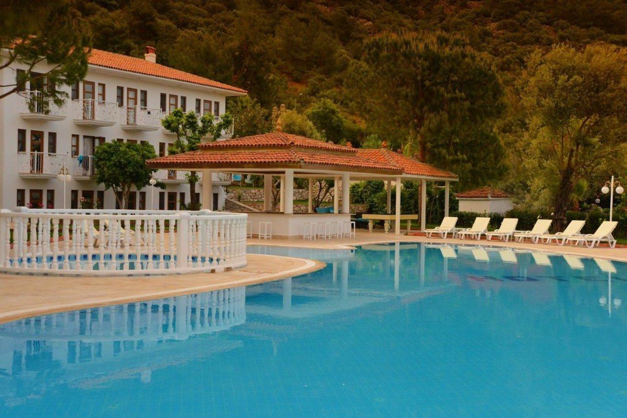 White Hotel 厄吕代尼兹 外观 照片